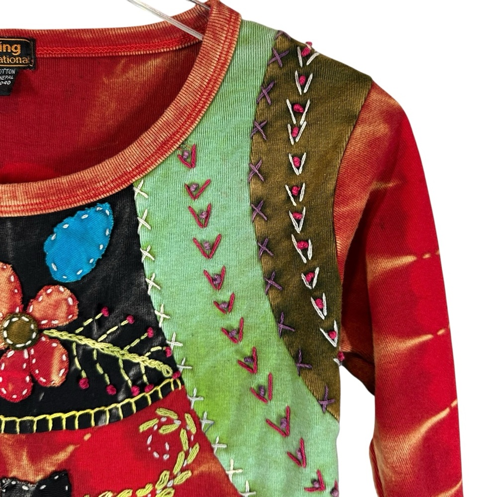 RISING INTERNATIONAL Women's Medium Colorful Eclectic Patchwork Cotton Crewneck - Picture 2 of 7